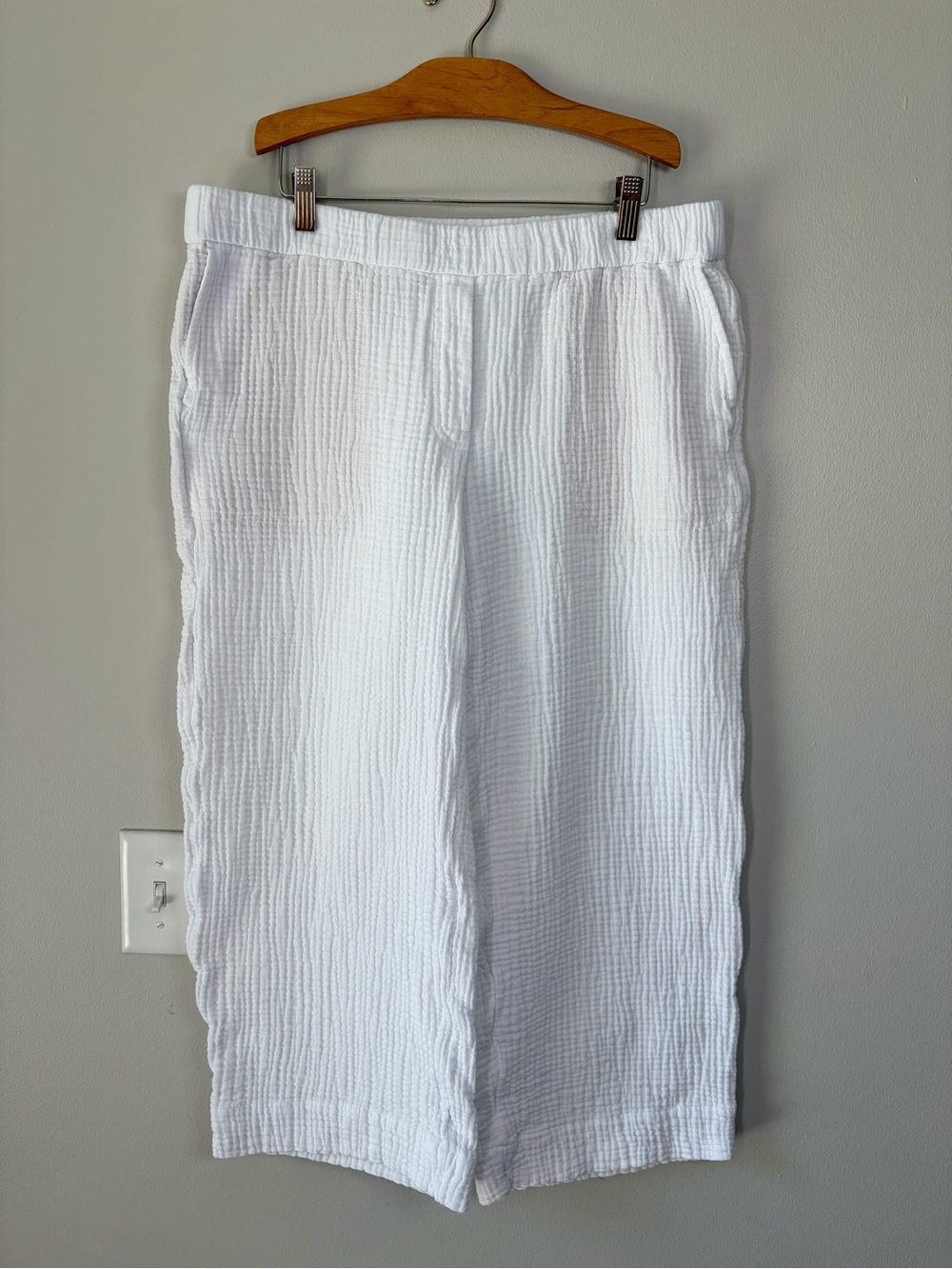 J. Jill White Cotton Gauze Wide Leg Cropped Pants